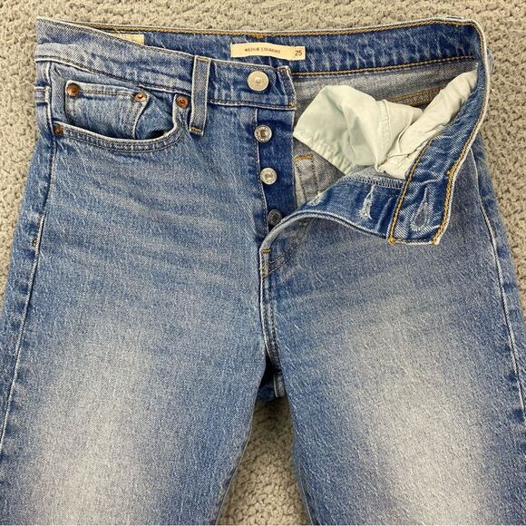 Levi's Premium Wedgie Straight Fit Women's Button Fly Jeans - Size: 25 - Picture 3 of 15